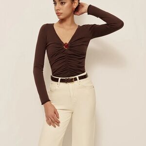 NWT Commense V-Neck Cutout Ruched Knit with Bead Accent Top M Brown